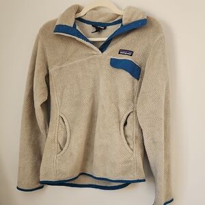 Patagonia Beige Fleece Pullover with Blue Trim